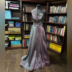 Prom dress. Brand new. Never worn. Size 6